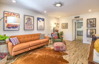 Photo #4: 6685653 Listing