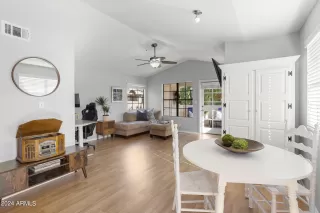 Photo #3: 6685750 Listing 