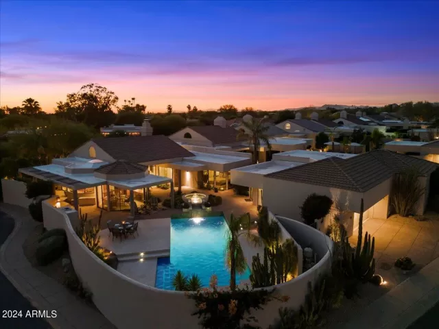 MLS: 6685786 Condo For Sale