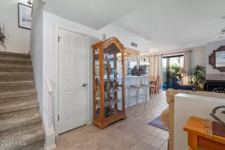 Photo #5: 6685977 Listing 