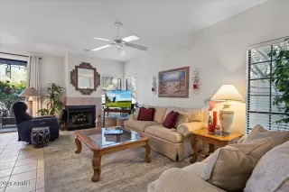 Photo #6: 6685977 Listing 