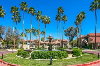 Photo #2: 6686031 Listing