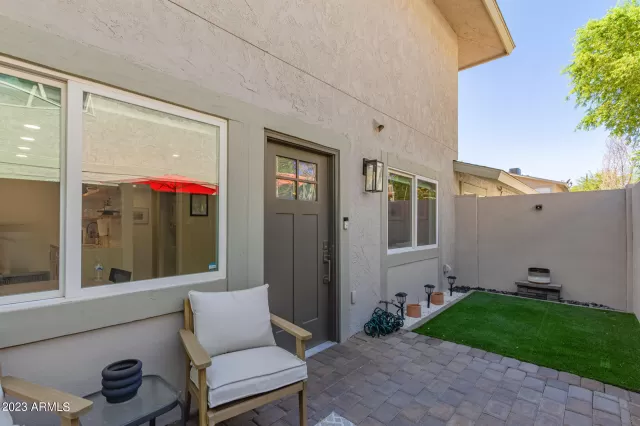 MLS: 6686330 Condo For Sale