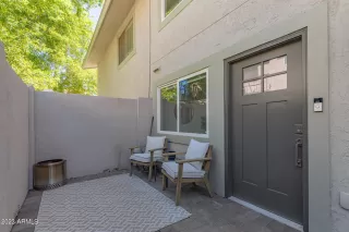 Photo #2: 6686330 Listing