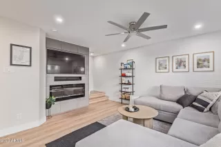 Photo #3: 6686330 Listing