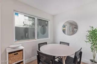 Photo #5: 6686330 Listing