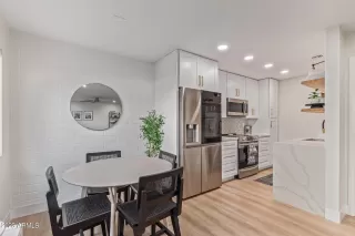 Photo #6: 6686330 Listing