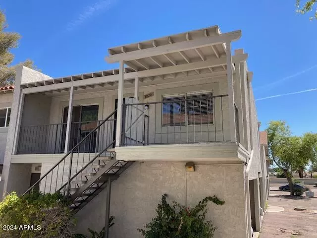 MLS: 6686867 Condo For Sale