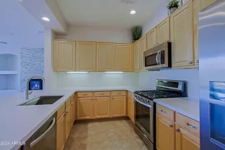 Photo #5: 6687016 Listing 