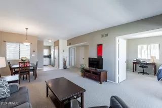 Photo #2: 6687061 Listing 