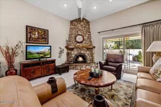 Photo #3: 6687068 Listing