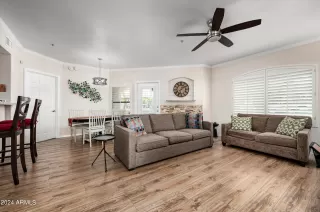 Photo #3: 6687114 Listing