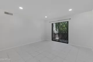 Photo #6: 6687329 Listing 