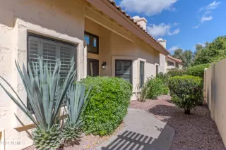 Photo #2: 6687367 Listing