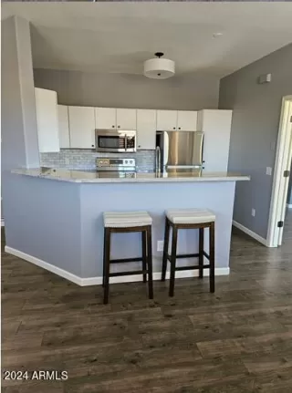 Photo #2: 6687389 Listing