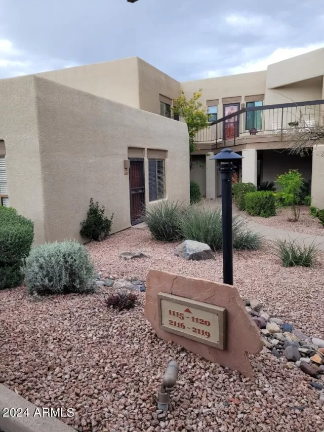 MLS: 6687712 Condo For Sale