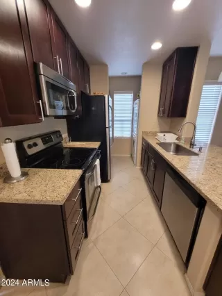 Photo #5: 6687712 Listing 