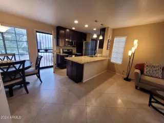 Photo #6: 6687712 Listing 
