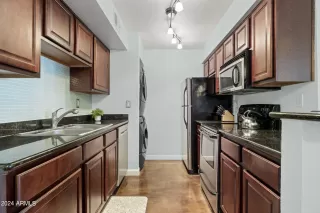 Photo #6: 6687718 Listing