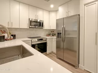 Photo #4: 6687828 Listing 