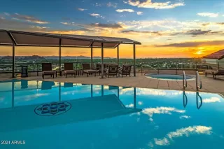 Photo #5: 6687859 Listing