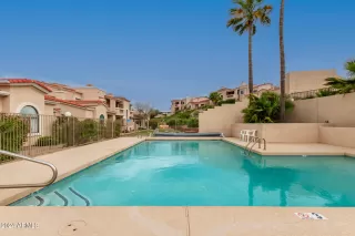 Photo #4: 6687898 Listing 