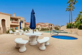 Photo #6: 6687898 Listing 