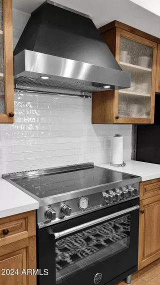 Photo #4: 6687962 Listing