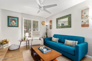 Photo #6: 6688091 Listing