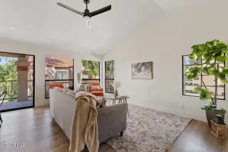 Photo #2: 6688529 Listing 