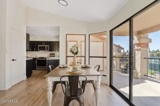 Photo #6: 6688529 Listing 