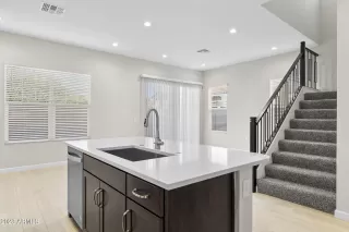 Photo #5: 6688561 Listing 