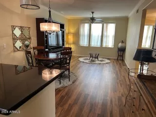 Photo #4: 6688765 Listing