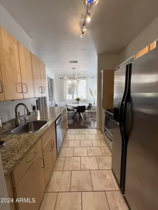 Photo #6: 6688794 Listing