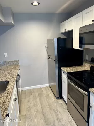 Photo #6: 6689035 Listing