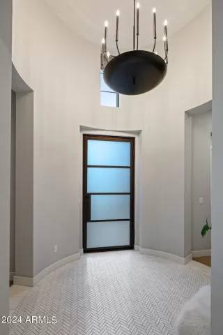 Photo #2: 6689218 Listing 