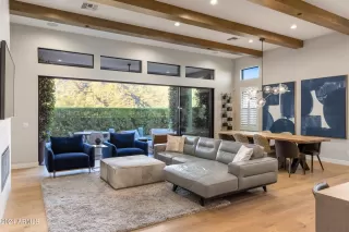 Photo #3: 6689218 Listing 