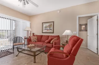 Photo #6: 6689292 Listing 