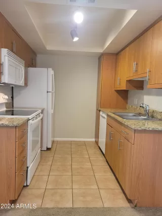 Photo #5: 6689324 Listing 