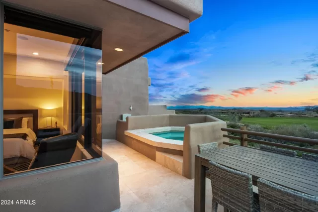 MLS: 6689478 Condo For Sale