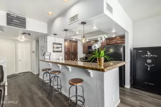 Photo #3: 6689575 Listing