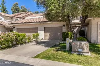 Photo #6: 6689575 Listing