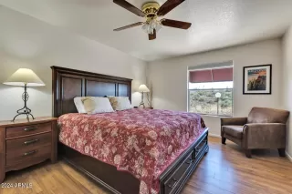 Photo #2: 6689614 Listing