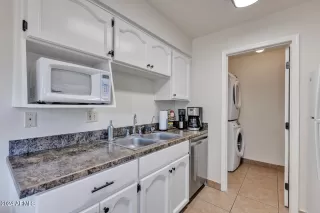 Photo #6: 6689614 Listing