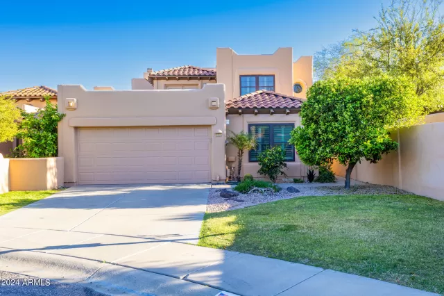 MLS: 6689687 Condo For Sale