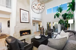 Photo #4: 6689687 Listing