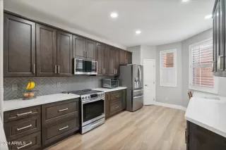 Photo #3: 6689741 Listing 