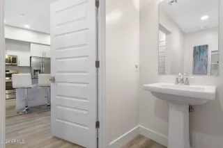 Photo #5: 6689786 Listing 
