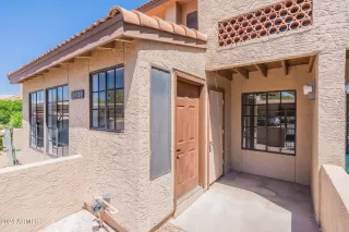 Photo #3: 6689880 Listing 