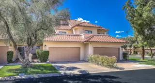 Photo #5: 6689894 Listing